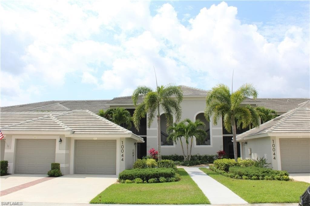 10044 Siesta Bay DR 9412 NAPLES, FL 34120