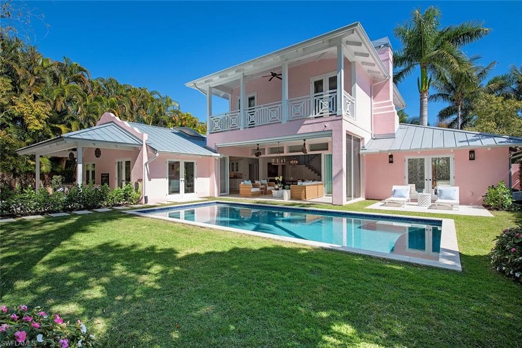 4875 Whispering Pine WAY NAPLES, FL 34103