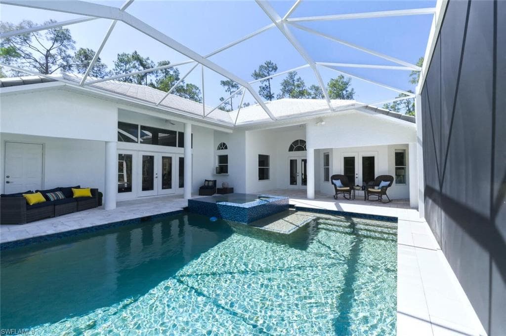 1520 Oakes BLVD NAPLES, FL 34119