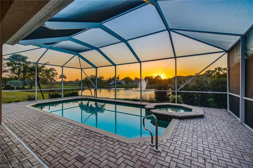 43 Glen Eagle CIR NAPLES, FL 34104