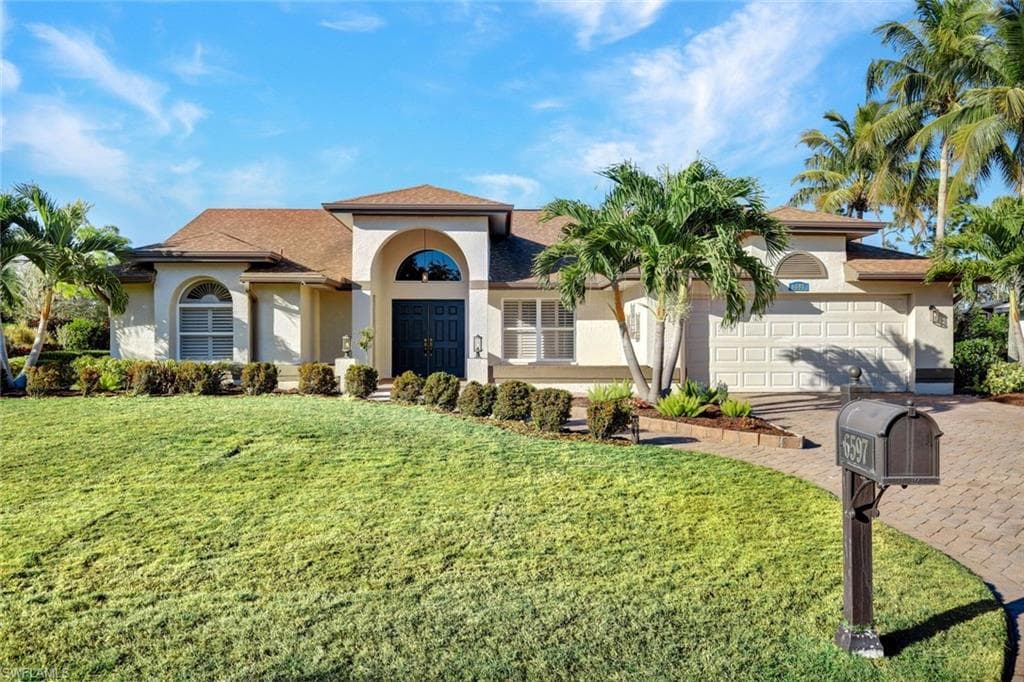 6597 Willow Lake CIR FORT MYERS, FL 33966