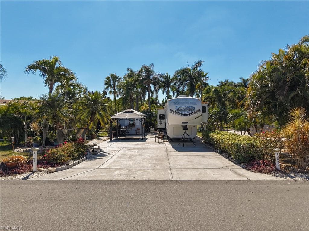 10030 Willowood Dr FORT MYERS, FL 33905