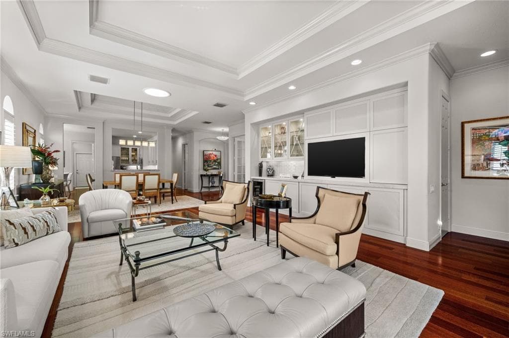 9170 Troon Lakes DR NAPLES, FL 34109
