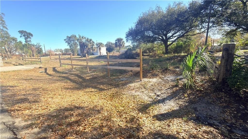 8395 Ebson DR NORTH FORT MYERS, FL 33917