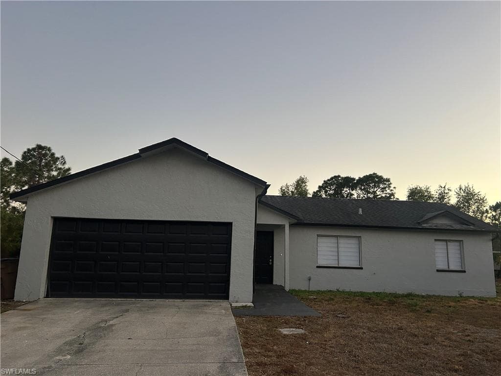3707 10th ST W LEHIGH ACRES, FL 33971