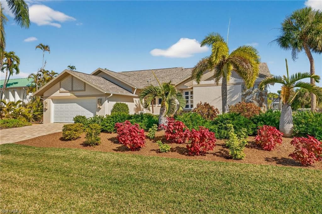 686 Emeril CT SANIBEL, FL 33957