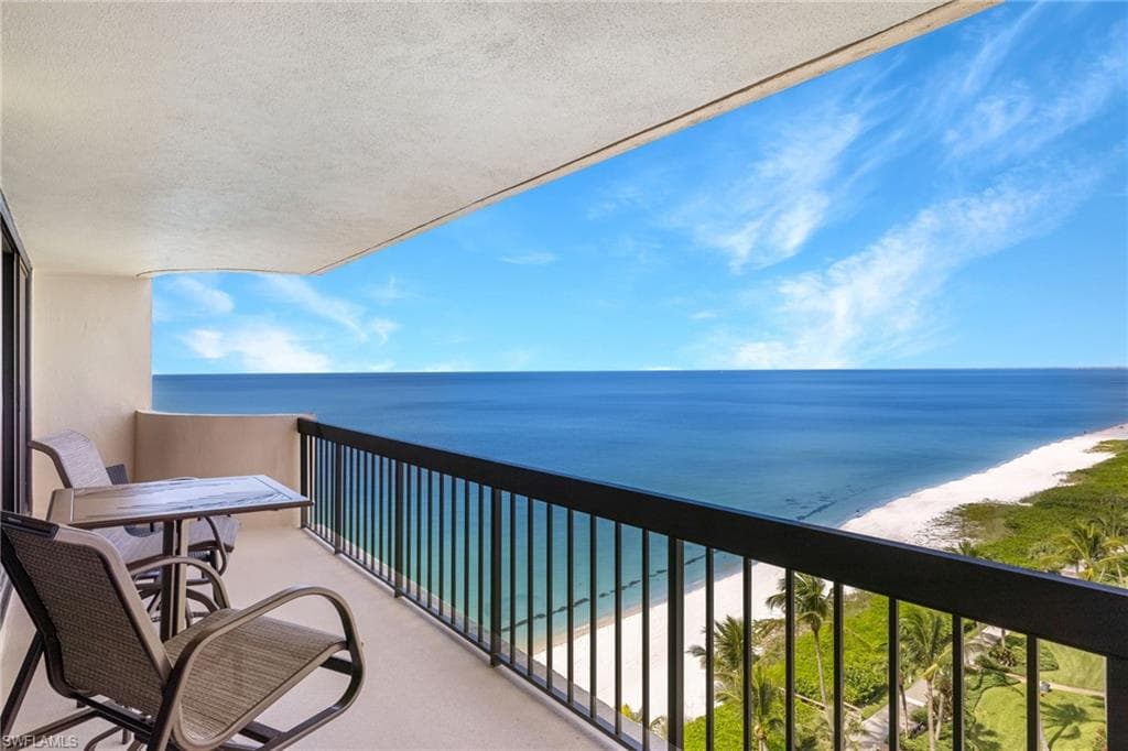 4001 Gulf Shore BLVD N 1106 NAPLES, FL 34103