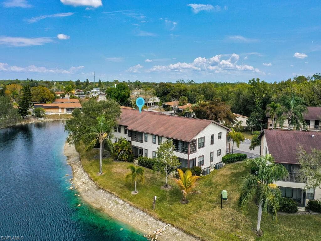 5371 Treetops DR M103 NAPLES, FL 34113