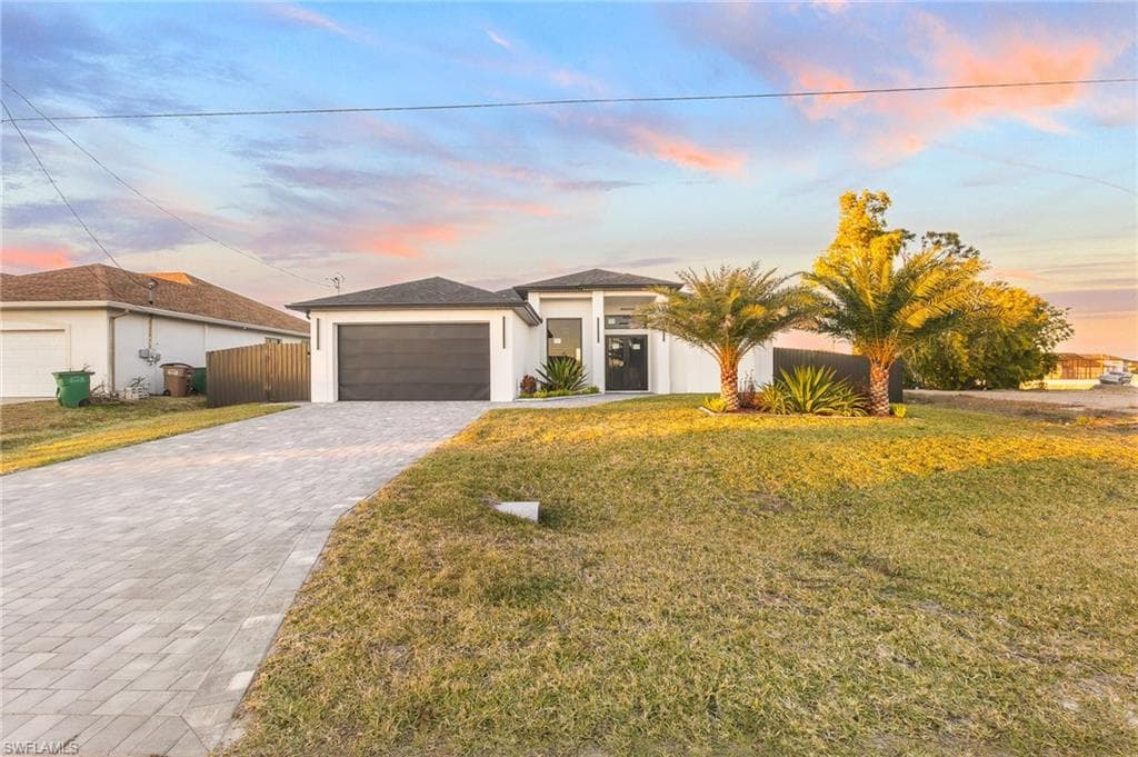 1105 SW 1st TER CAPE CORAL, FL 33991