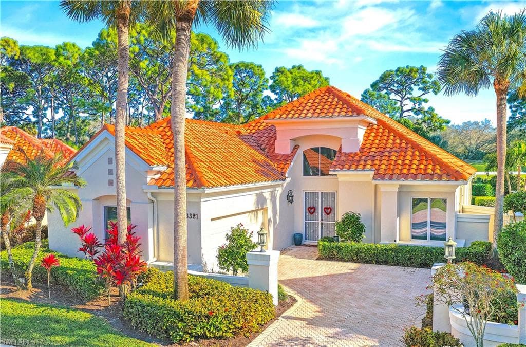 3321 Riviera Lakes CT BONITA SPRINGS, FL 34134