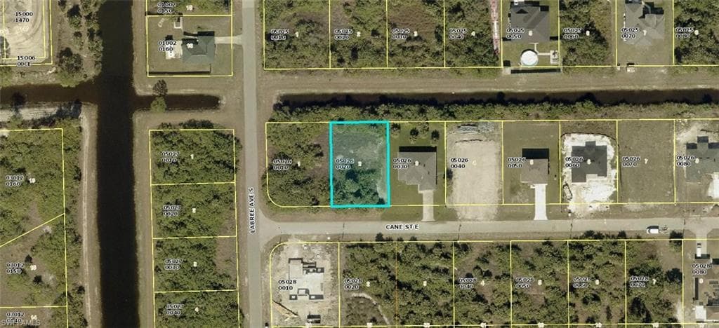 715 Cane ST E LEHIGH ACRES, FL 33974
