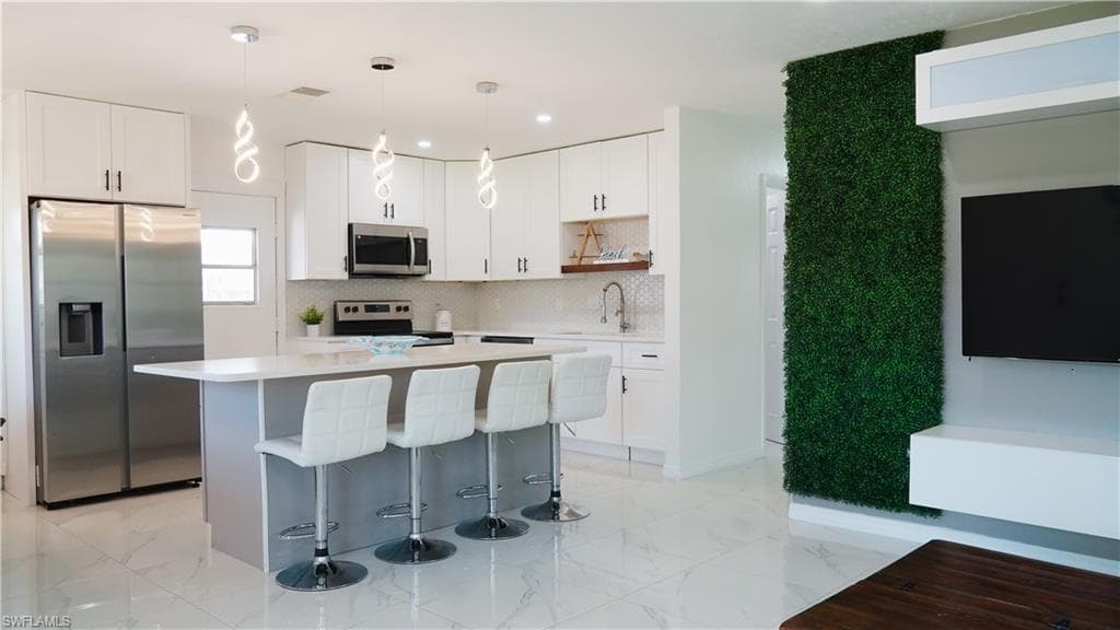 759 100th AVE N NAPLES, FL 34108