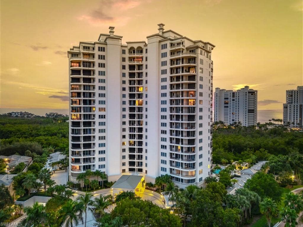 8930 Bay Colony DR 1404 NAPLES, FL 34108