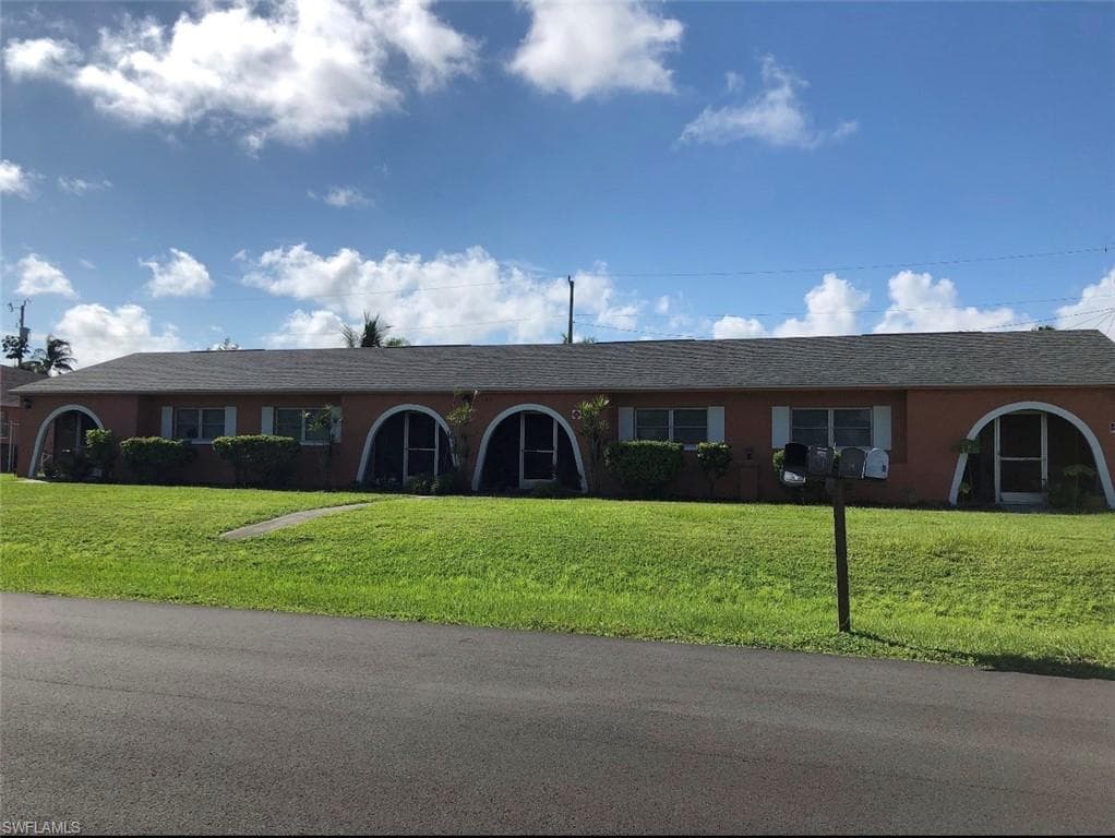 704 SE 46th LN B CAPE CORAL, FL 33904