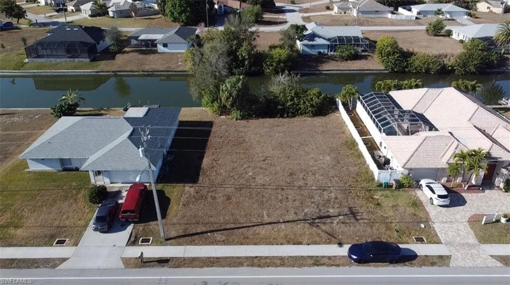 312 Nicholas PKWY E CAPE CORAL, FL 33990