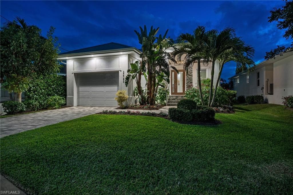 2464 Lake AVE NAPLES, FL 34112