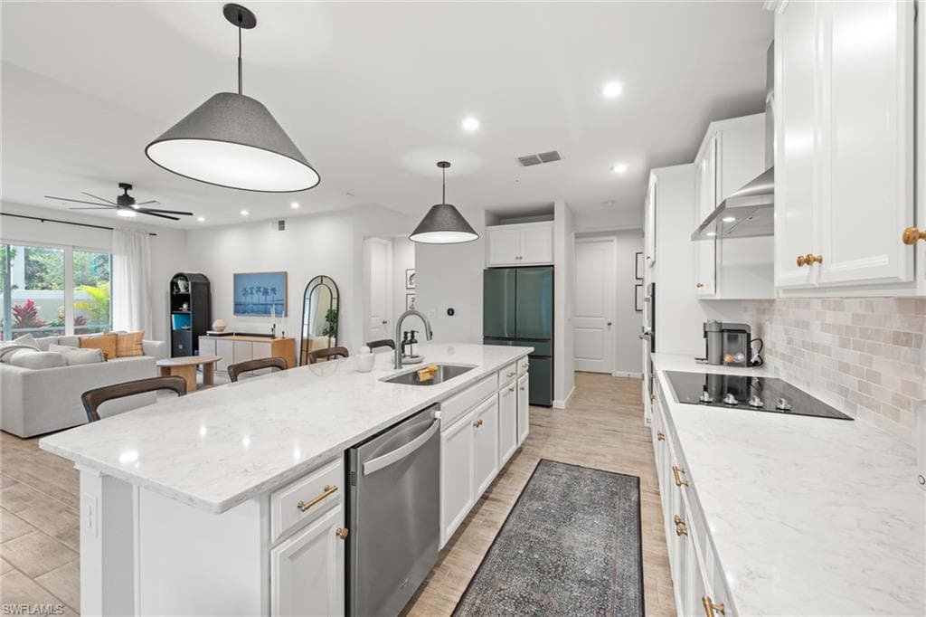4688 Arboretum CIR 101 NAPLES, FL 34112