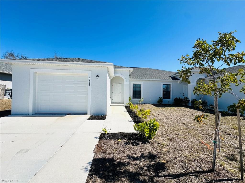 3821 SW 9th AVE CAPE CORAL, FL 33914