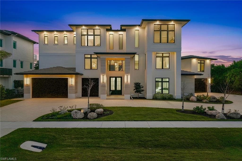 598 Spinnaker DR MARCO ISLAND, FL 34145