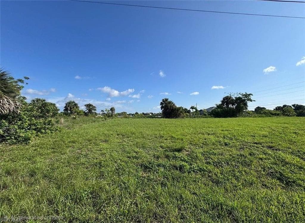 2321 NE 17th ST CAPE CORAL, FL 33909