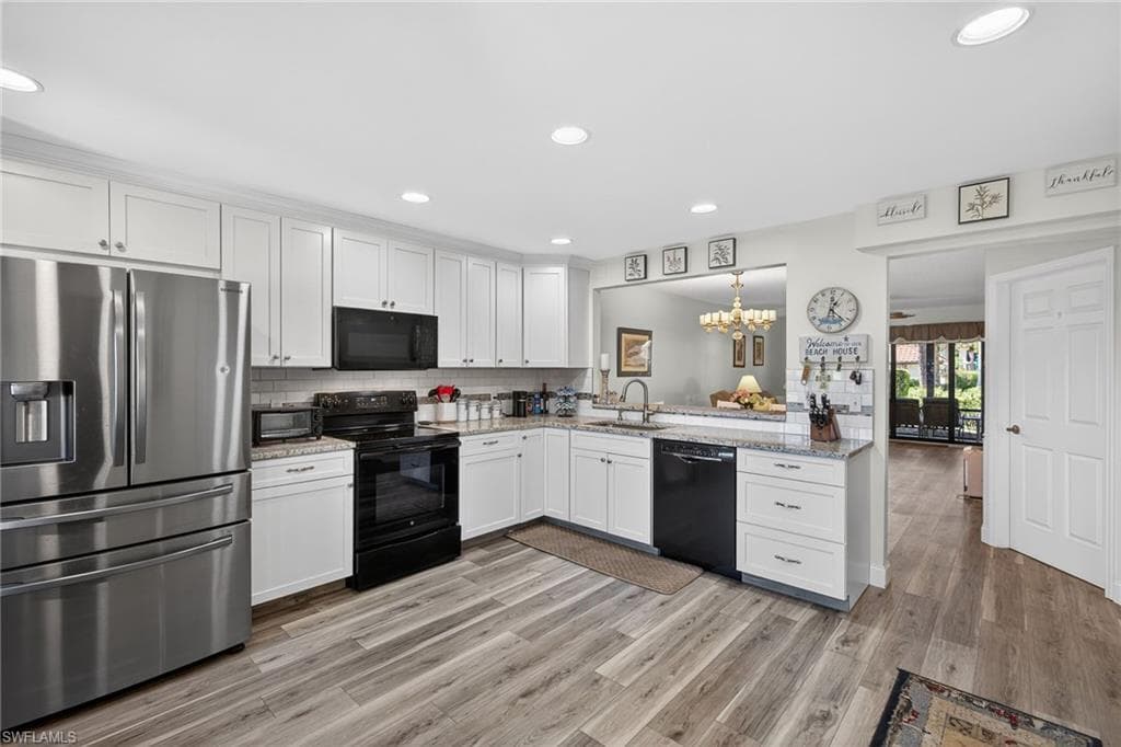 4973 Pepper CIR F105 NAPLES, FL 34113