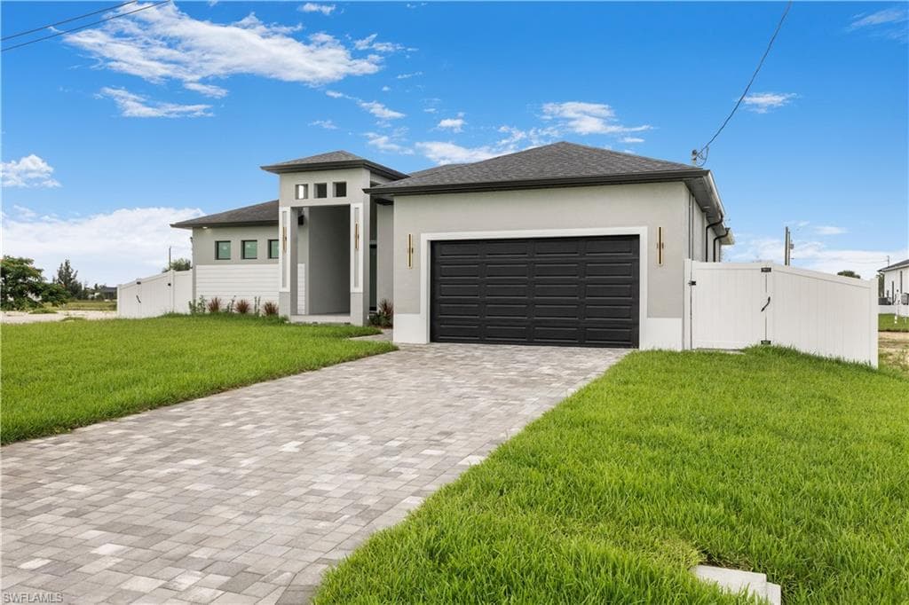 4330 34th ST CAPE CORAL, FL 33993