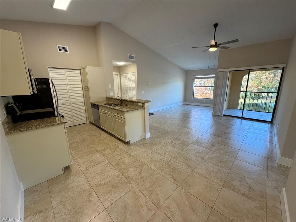 2070 Arbour Walk CIR 3224 NAPLES, FL 34109