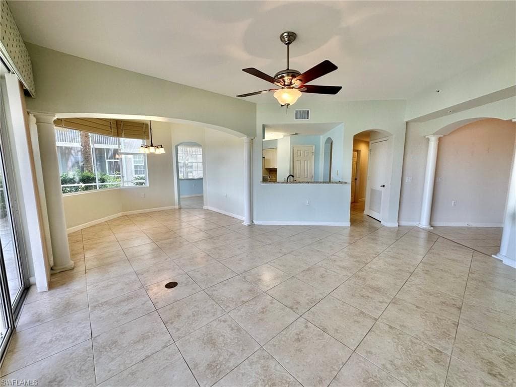 3302 Twilight LN 6303 NAPLES, FL 34109