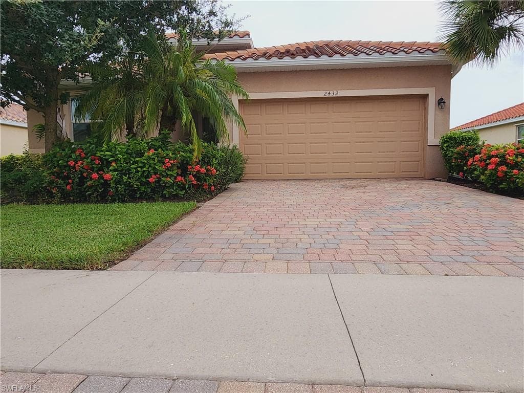 2432 Caslotti WAY CAPE CORAL, FL 33909
