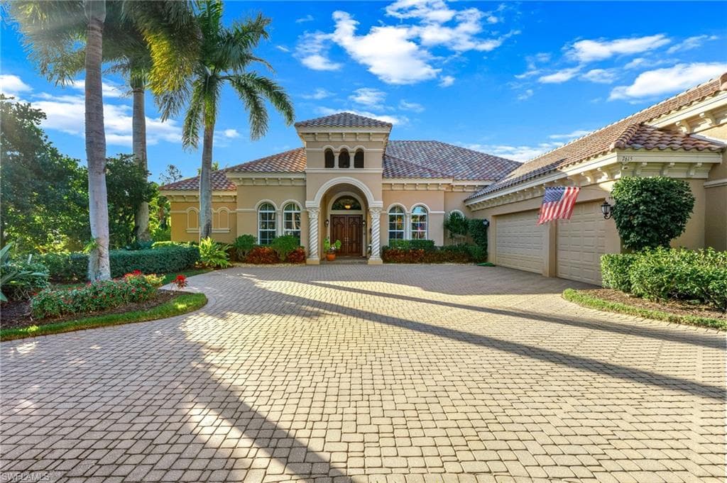 7615 Palmer CT NAPLES, FL 34113