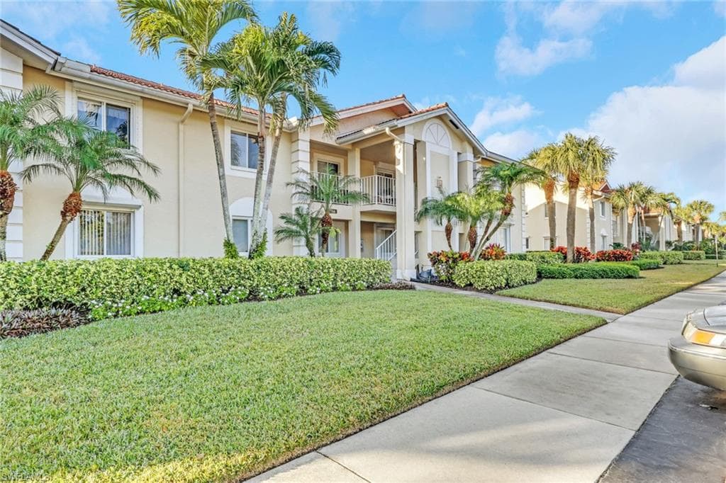 7766 Emerald CIR R203 NAPLES, FL 34109