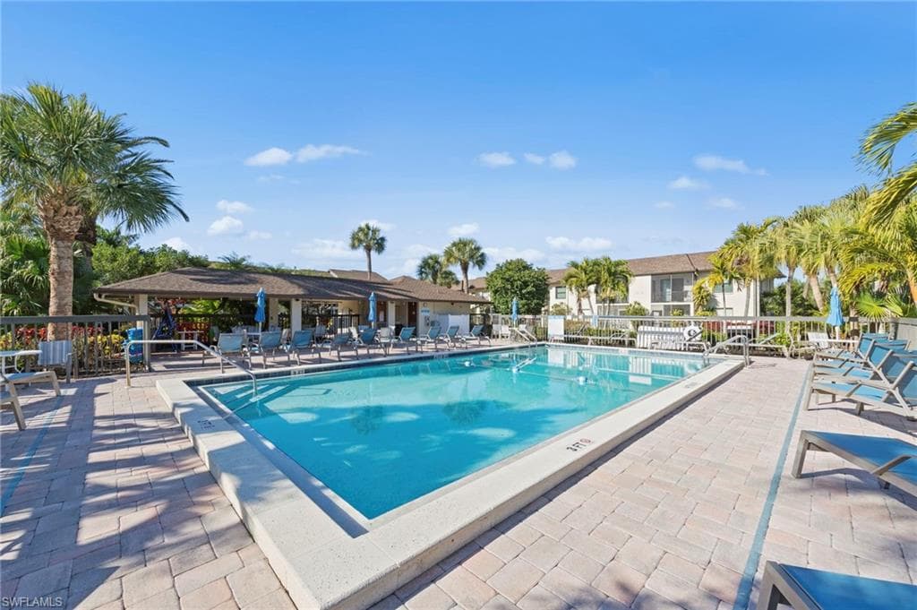 9305 Lake Park DR 102 FORT MYERS, FL 33919