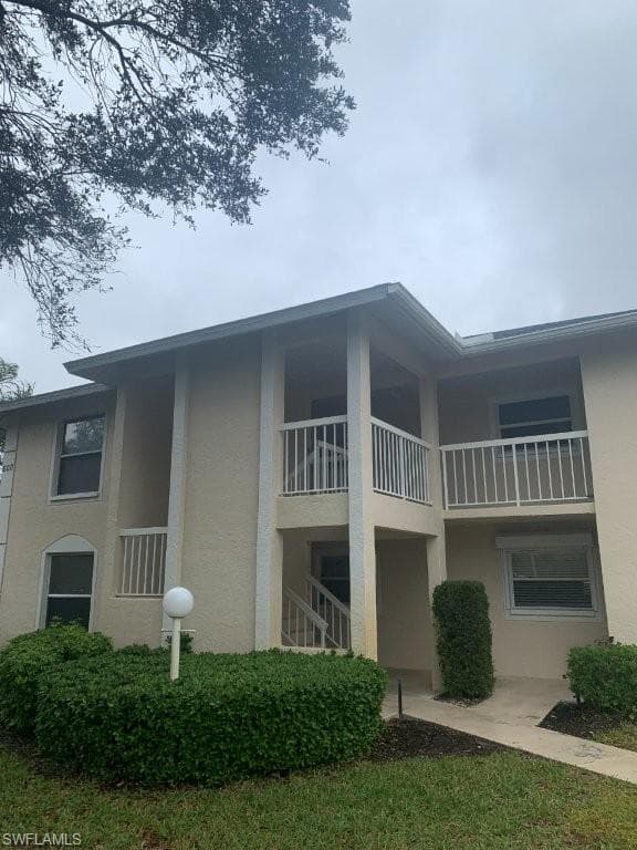 600 Squire CIR 202 NAPLES, FL 34104