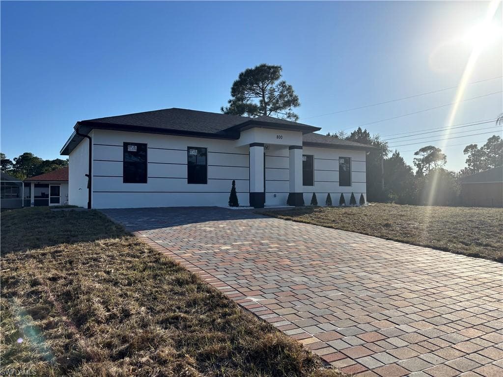800 E 5th ST LEHIGH ACRES, FL 33972