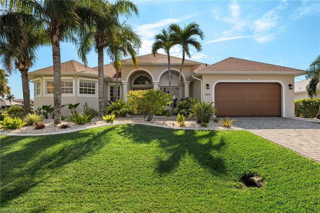 2004 SW 40th TER CAPE CORAL, FL 33914