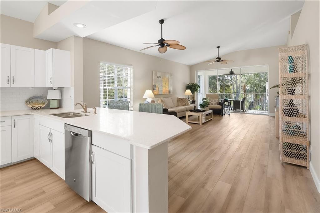 675 Wiggins Lake DR 201 NAPLES, FL 34110