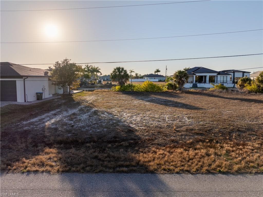 1418 NW 33rd PL CAPE CORAL, FL 33993