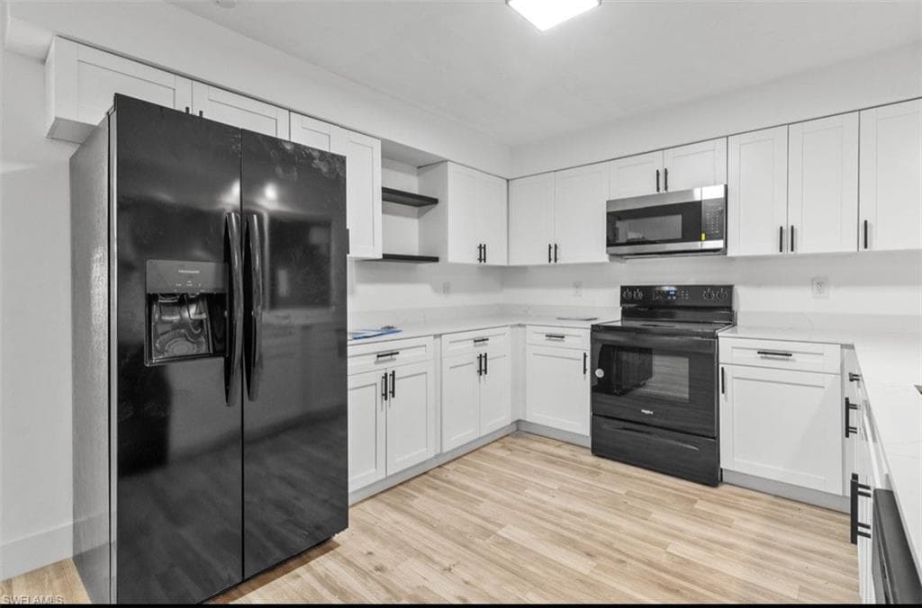 1311 39th TER CAPE CORAL, FL 33904