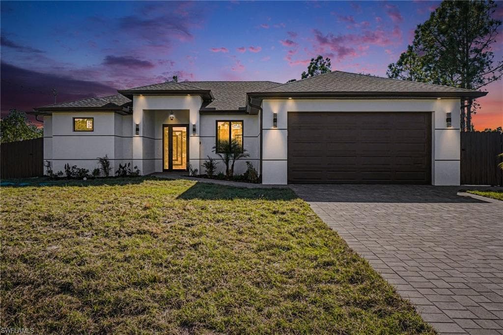 369 Woodburn DR LEHIGH ACRES, FL 33972