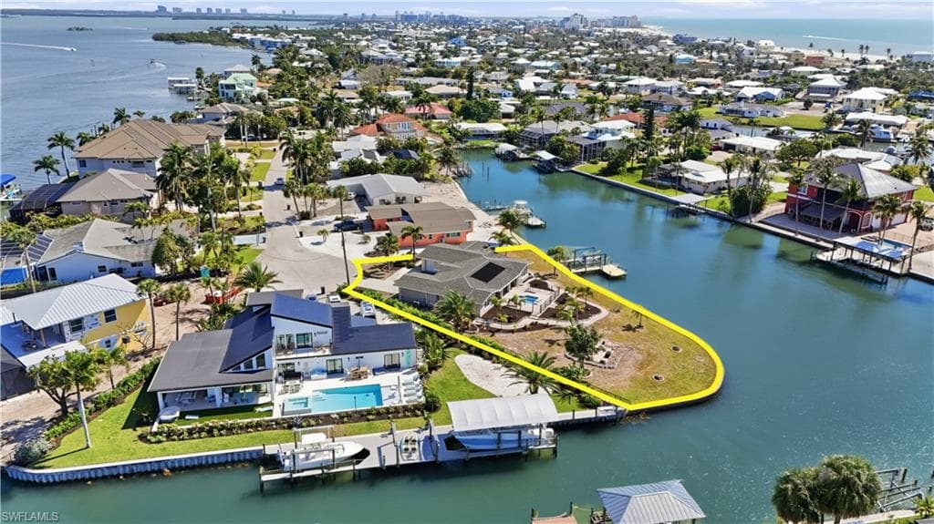 675 Randy LN FORT MYERS BEACH, FL 33931