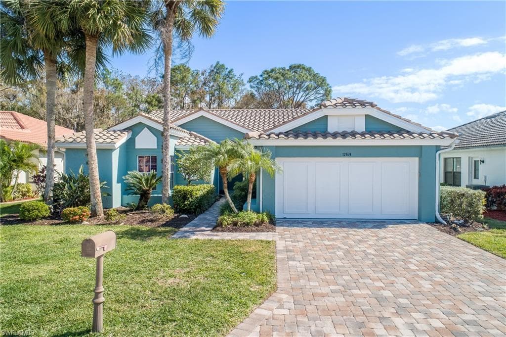 12674 Glen Hollow DR BONITA SPRINGS, FL 34135