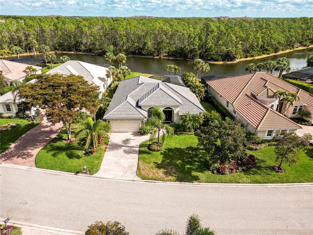 9142 Hollow Pine DR ESTERO, FL 34135
