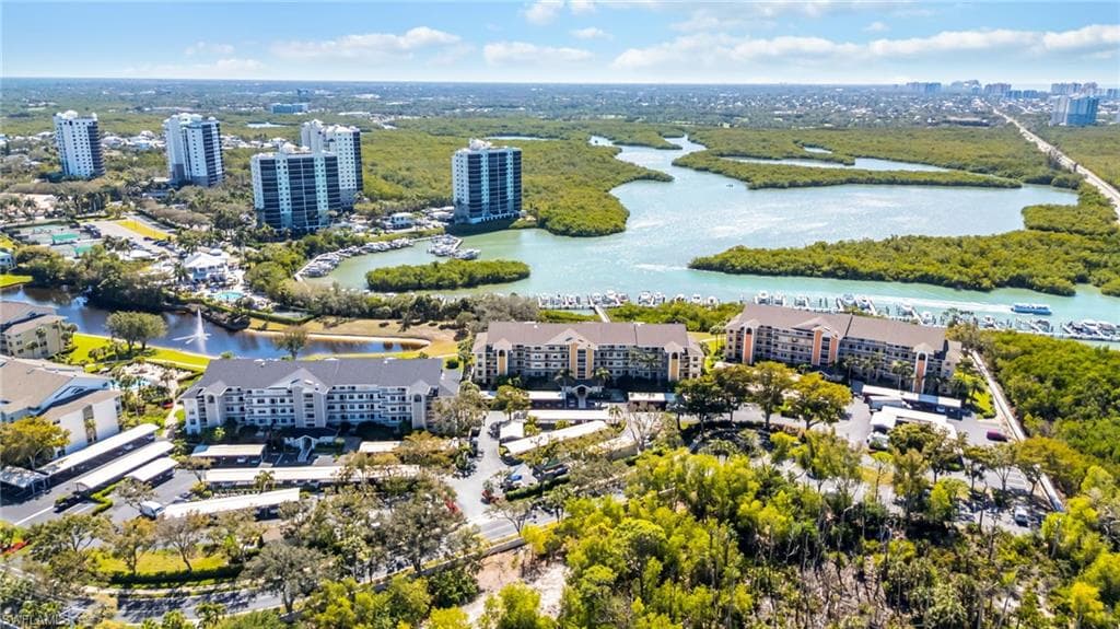 320 Horse Creek DR 308 NAPLES, FL 34110