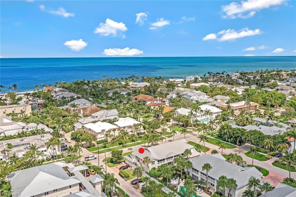 433 2nd ST S B-202 NAPLES, FL 34102