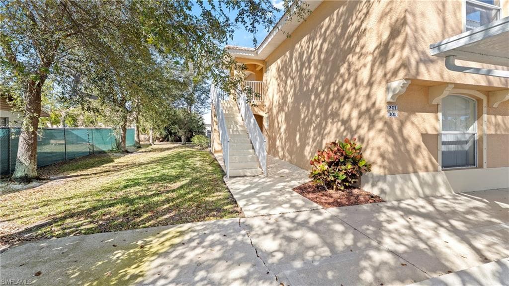 4520 Skyline BLVD 201 CAPE CORAL, FL 33914