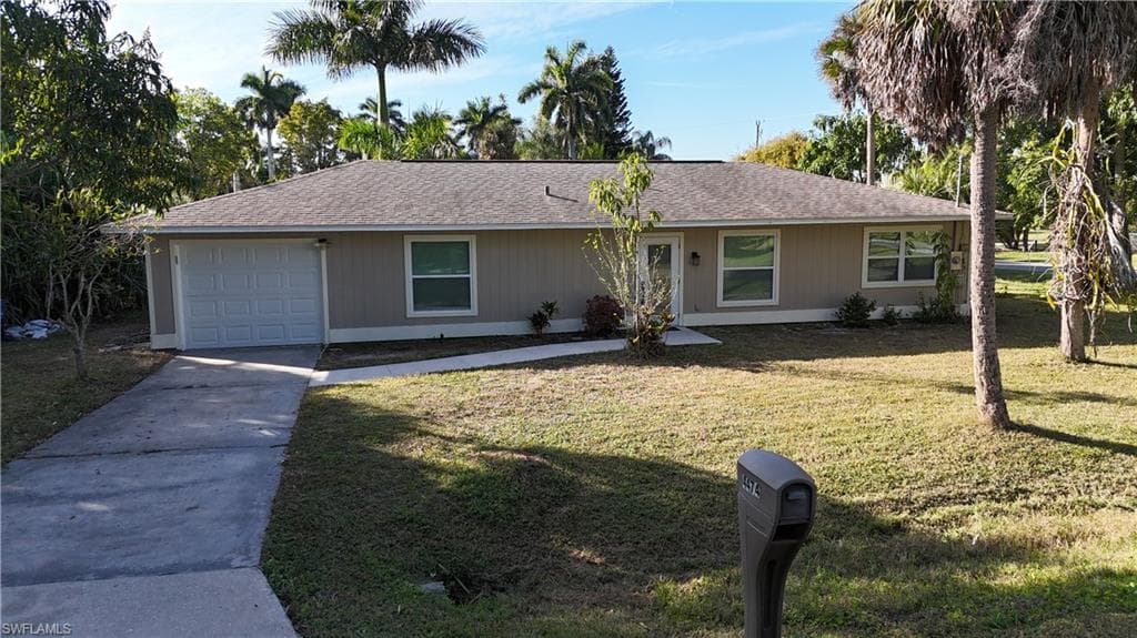 4474 E Riverside DR FORT MYERS, FL 33905