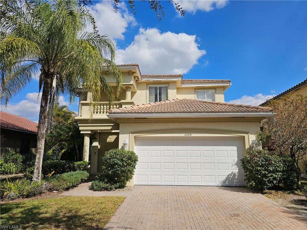 2084 Par DR NAPLES, FL 34120