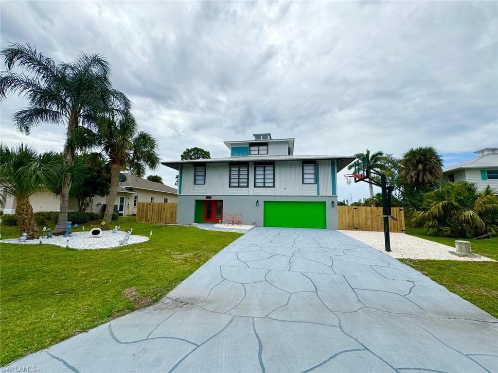 14271 Sandarac DR BOKEELIA, FL 33922