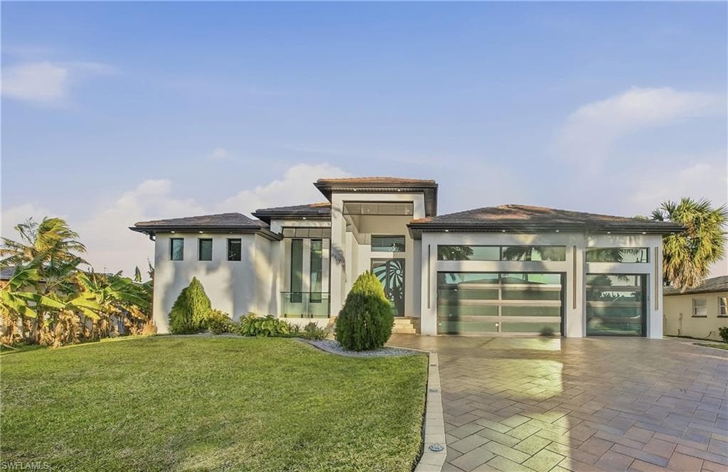 4907 Santa Monica CT CAPE CORAL, FL 33904