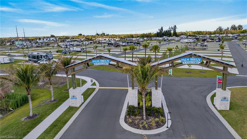 253 Horizon RD PUNTA GORDA, FL 33982
